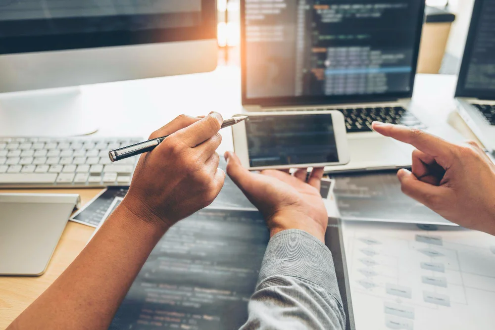 קורס פיתוח ובניית אתרים ואפליקציות